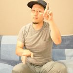 Q&A｜大回りですが、切れがなくメリハリがありません。イメージとしては脚を伸ばすのか、伸ばしたあと自分もターンの外についていかせる感じで圧を求めていけばいいのか迷っています。