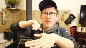 Q&A｜小回りの練習をしています。緩斜面では途中で失速し止まってしまいます。そして、急斜面では、どんどんスピードが出てきてリズムが変になります。